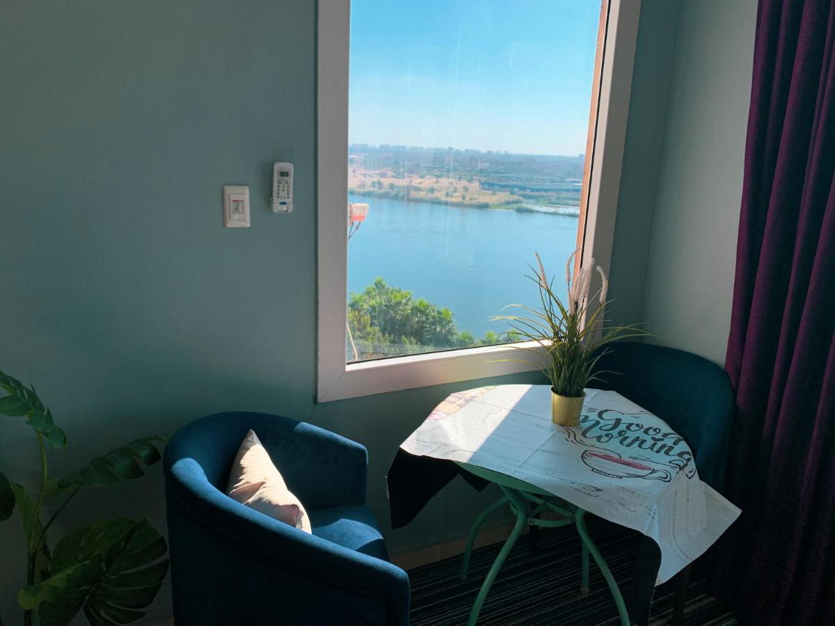 Nile Pyramidal View Apartment Kairo Bagian luar foto